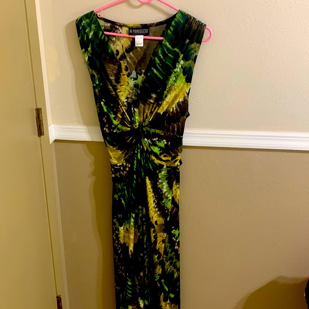 Cute retro silky soft maxi dress